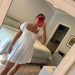 Backless White Puff Sleeve Dress